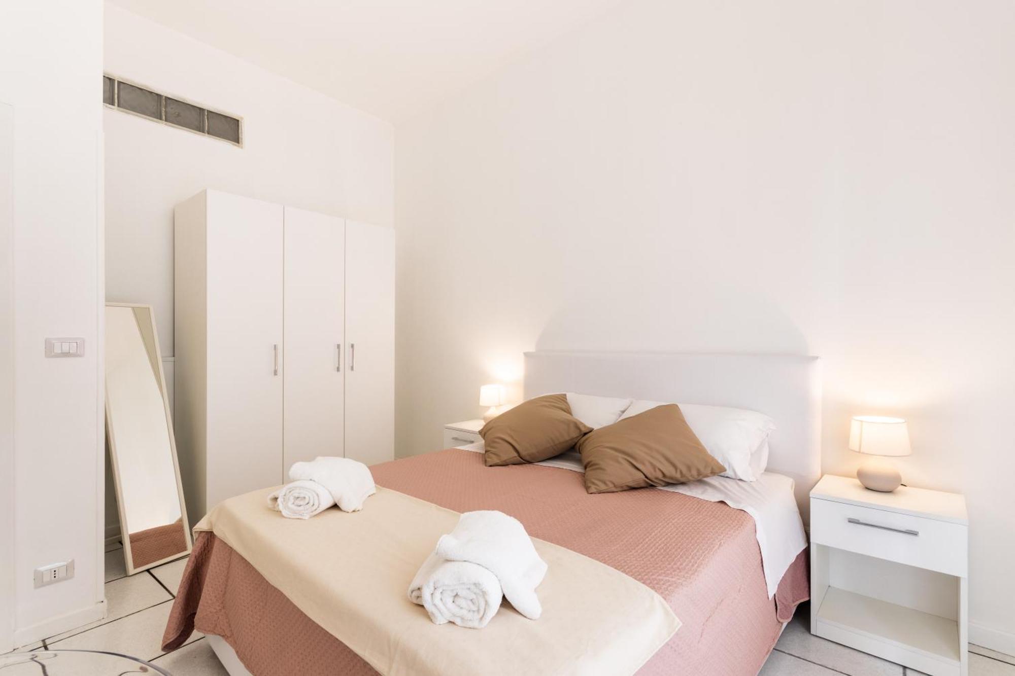 Fronte Mare Apartments & City Views Syracuse Ruang foto